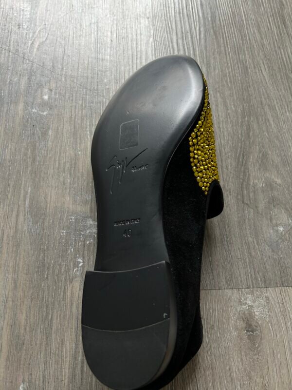 Joe D Martinez Model X shop (99)
