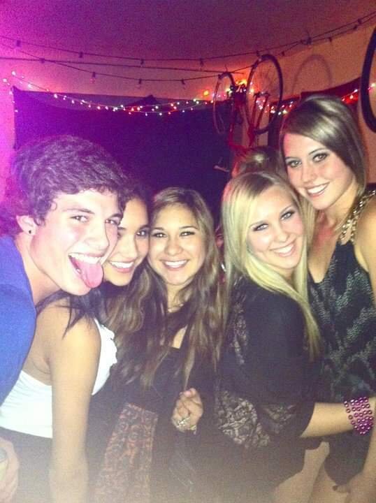 Friends (3)