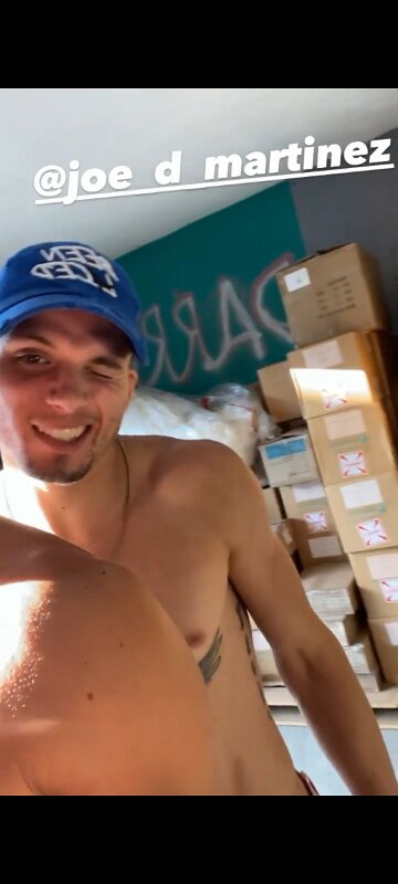 Fun at Darrens house (27)