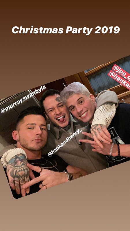 Joe D Martinez with his gay friends (17)