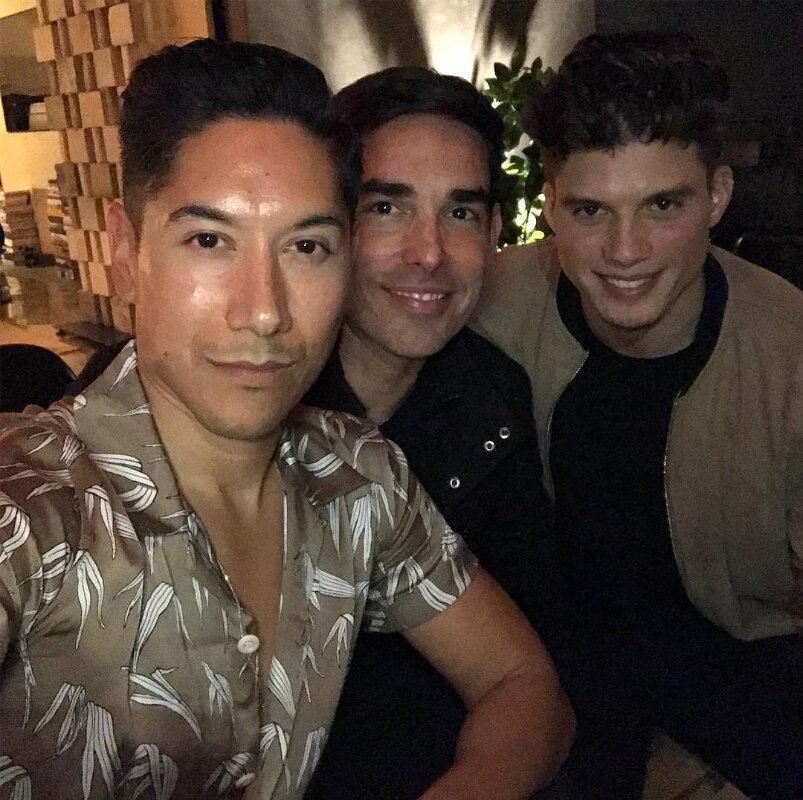 Joe D Martinez with his gay friends (33)