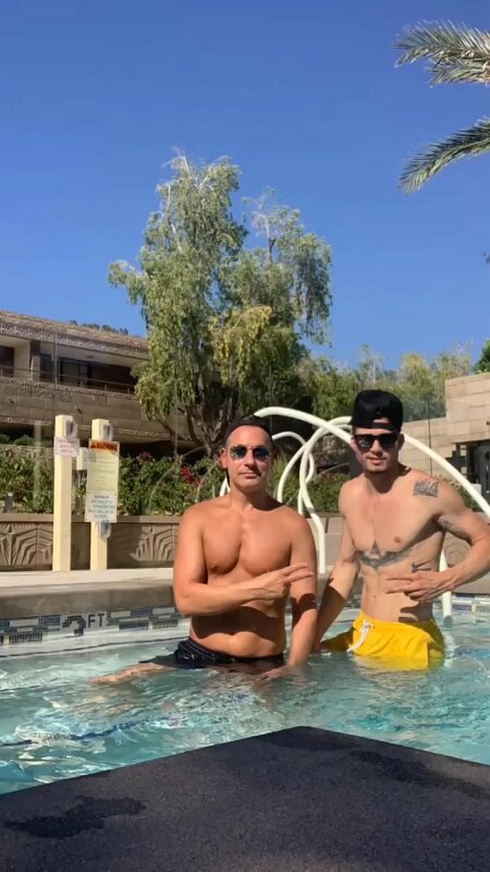 Joe D Martinez with his gay friends (38)