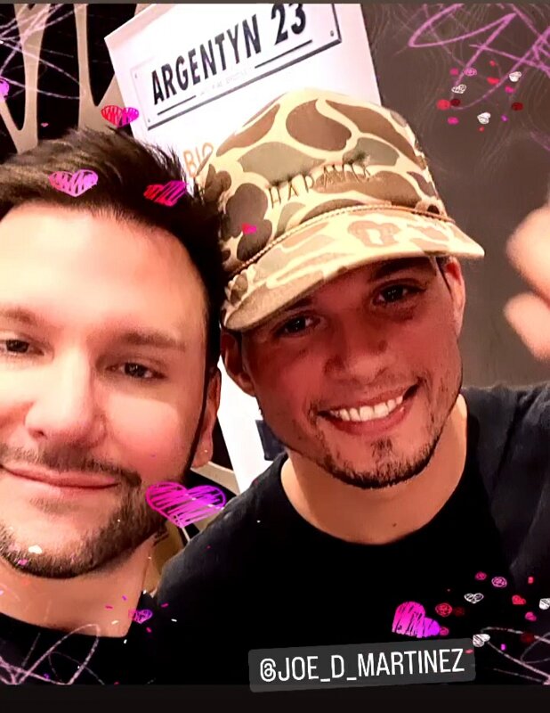 Joe D Martinez with his gay friends (45)