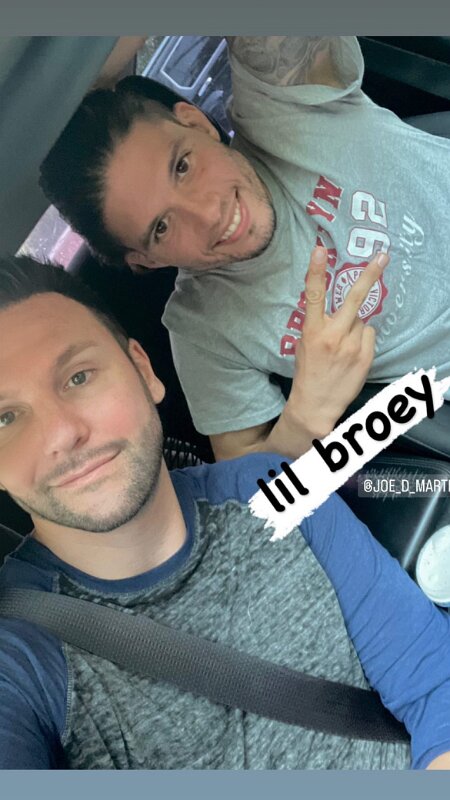 Joe D Martinez with his gay friends (51)